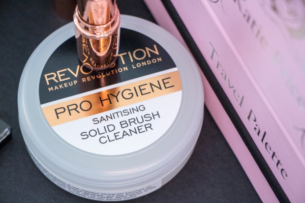 solid-brush-cleaner-makeup-revolution