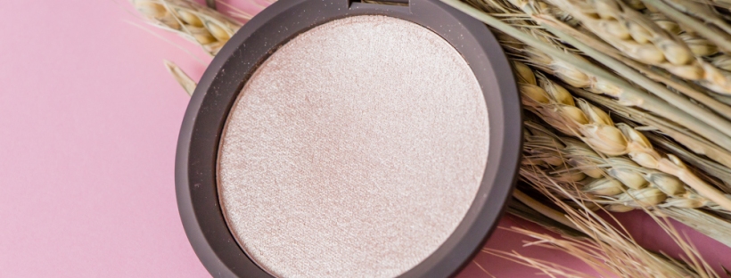becca-opal-shimmering-skin-perfector-enlumineur-poudre