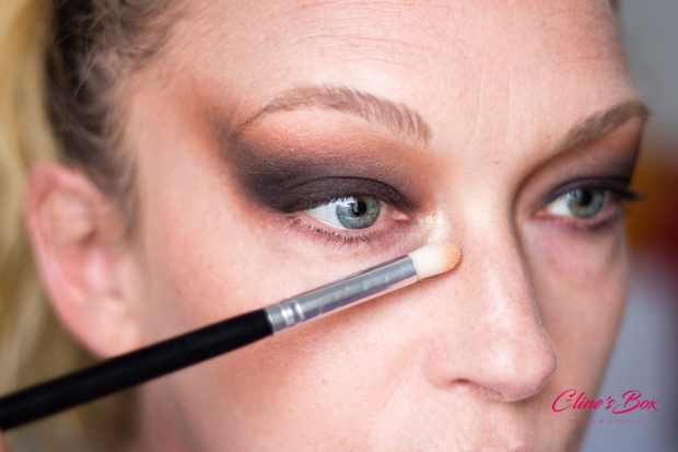 makeup-halloween-tutoriel-yeux-highlight